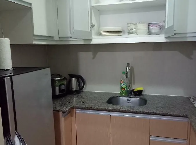 Eighty One Newport Boulevard Apartamento *