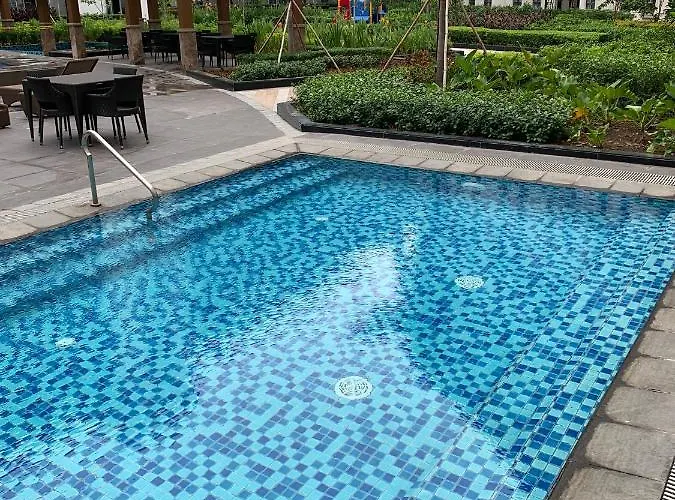Eighty One Newport Boulevard Apartamento