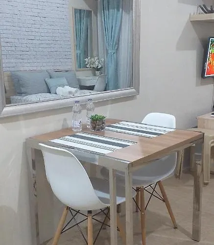 Eighty One Newport Boulevard Apartamento Manila
